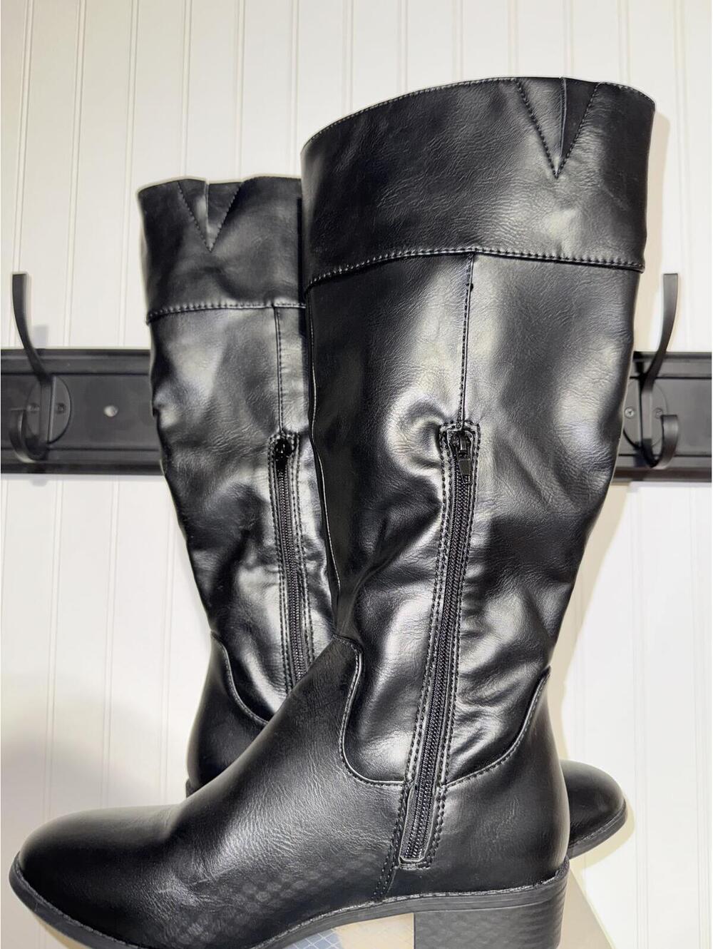 Sugar Black Mid-Calf Buckle Boots with Side Zipper - Picture 3 of 6